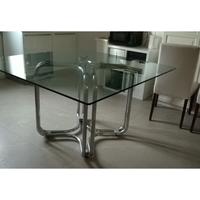 Tavolo in cristallo
