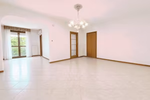 Appartamento di 127 m² con 5 locali e box auto a F