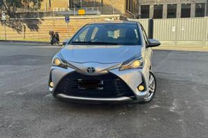 TOYOTA Yaris 1.5 Hybrid 5 porte Active + GPL