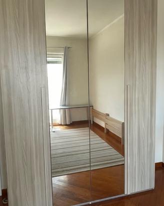 Armadio finitura legno chiaro come nuovo
