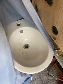 Bidet filomuro marca Cielo