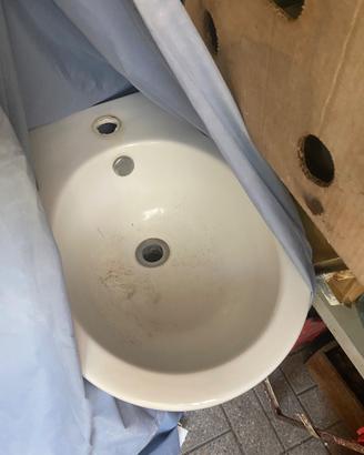 Bidet filomuro marca Cielo