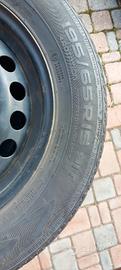 4 DISCHI IN FERRO CON GOMME INVERNALI 195/65 R15