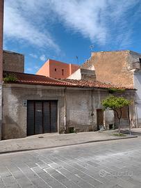 Casa indipendente con giardino