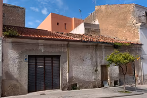 Casa indipendente con giardino