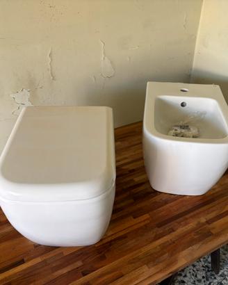 Sanitari sospesi RAK Ceramics WC e Bidet