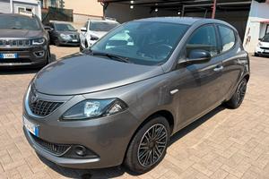 Lancia Ypsilon 1.0 FireFly 5 porte S&S Hybrid Gold