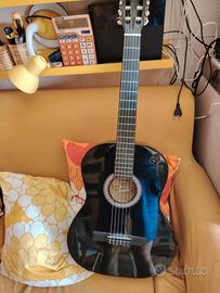 chitarra classica elettrificata