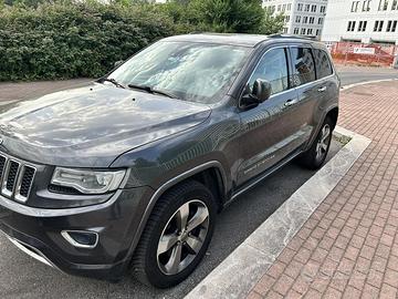 Jeep Grand Cherokee Overland