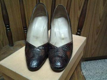 Due Paia di Scarpe in Pitone misura 36