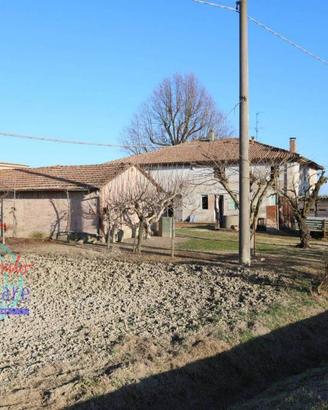 Villa di 200 m² con più di 5 locali a Castello d'A