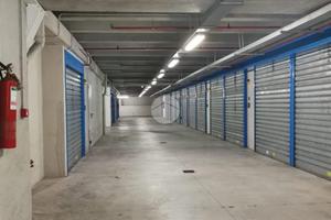 AUTORIMESSA A NAPOLI