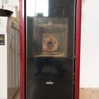 Stufa a pellet Ravelli