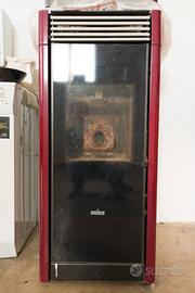 Stufa a pellet Ravelli