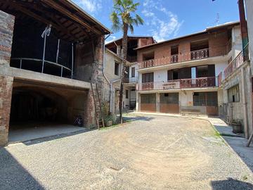 Casa indipendente di 130 m² con 4 locali a Biella