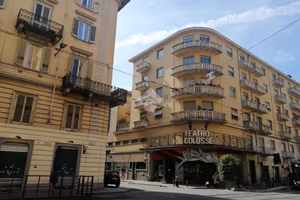NEGOZIO A TORINO