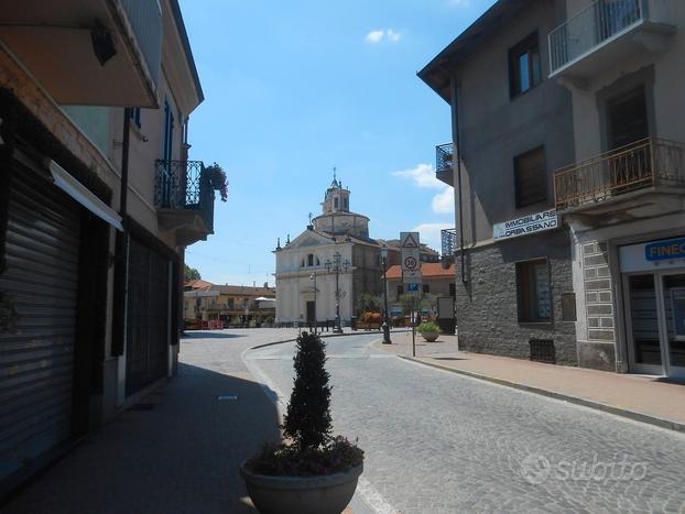 Stanza doppia arredata a orbassano