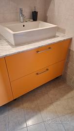 mobile bagno capiente!