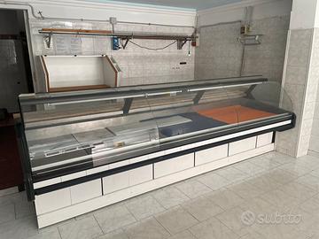 Frigo per salumi e formaggi.