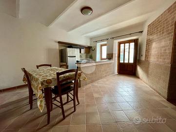 CASA SEMINDIPENDENTE A BUTTIGLIERA ALTA