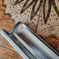 Borselli Trasparenti E Contenitori Metallici 