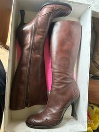stivali marroni donna