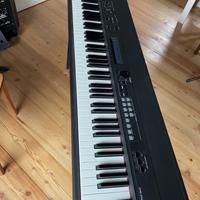 Yamaha CP40 stage piano