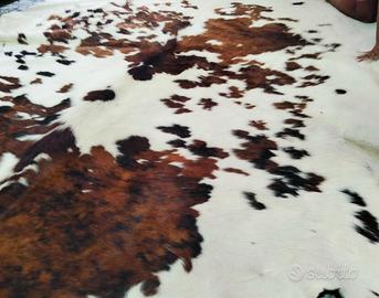 tappeto in pelle di mucca
