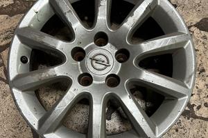 Cerchi in lega 16”  originali Opel