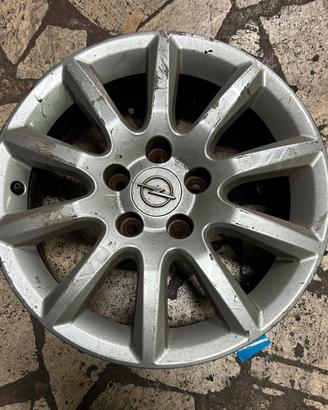 Cerchi in lega 16”  originali Opel