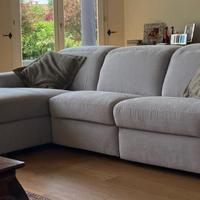 Divano con seduta reclinabile