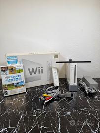 NINTENDO WII COMPLETA DI SCATOLA E WII SPORTS