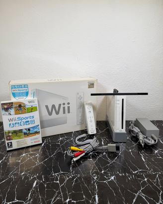 NINTENDO WII COMPLETA DI SCATOLA E WII SPORTS