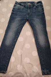 pantaloni