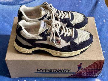 Autry Sneakers Hyperway