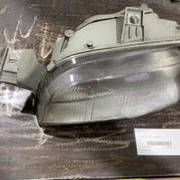 FARO ANTERIORE SINISTRO FIAT Punto Berlina 3P (93>