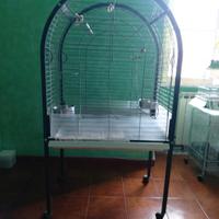 Grande gabbia per grandi pappagalli