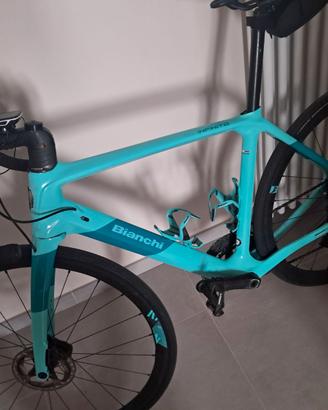 Bianchi infinito tempo 53 anno giugno 2023