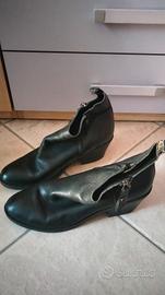 GUESS N.41 DR MARTIN N.42