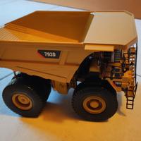 CATERPILLAR CAT 793D MINING DUMPER  1/50 NORSCOT