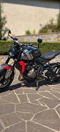 triumph trident 660  2022 - 8000km - 