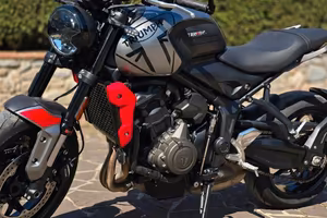 triumph trident 660  2022 - 8000km - 