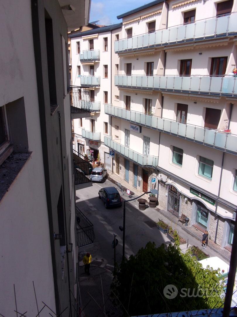 Avigliano - Via Verrastro 24 - Vista 3