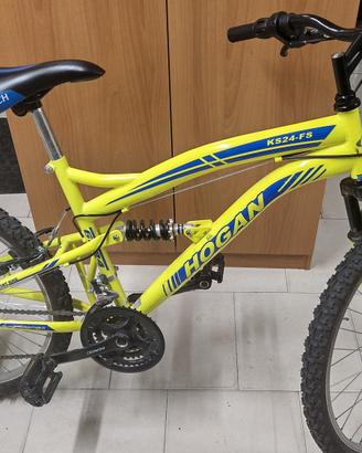 MOUNTAIN BIKE 24''