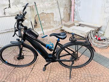 BICI CUBE ELETTRICA