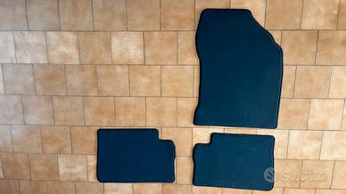 Tappetini in Velluto ORIGINALI toyota Auris 2