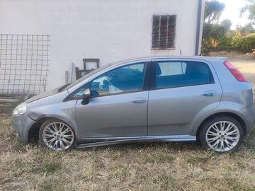 grande punto incidentata