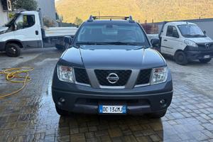 Nissan navara 4x4