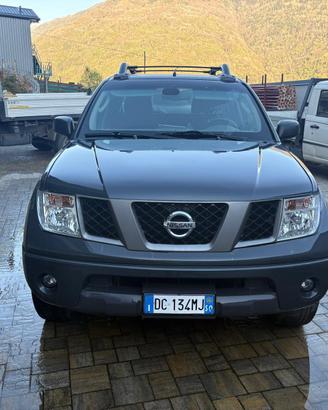 Nissan navara 4x4