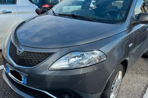Lancia Y 2016 Benzina 70 CV adatta a neopatentati